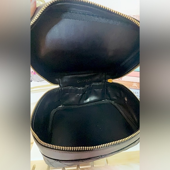 Chanel Vanity Bag Black Leather include dust bag - Picture 10 of 12